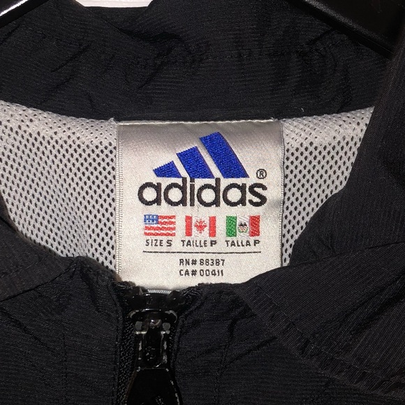 Men’s Vintage Adidas Jacket - Picture 3 of 5